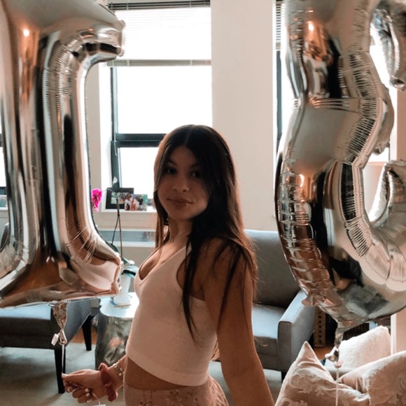 Meet the Posher Other - Meet your Posher, Nolia